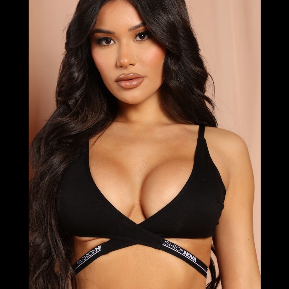 NEW Black Bralette by Fashion Nova